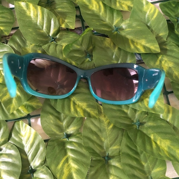 Gorgeous Turquoise Sunglasses with Silver Embellished Sides - Picture 2 of 9